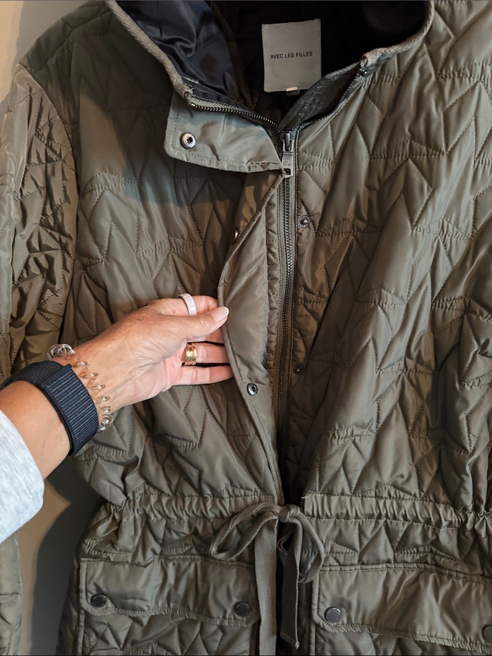 Avec Les Filles Quilted Hooded Drawstring Jacket - Olive - Picture 3 of 7
